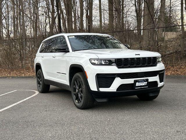 2026 Jeep Grand Cherokee GRAND CHEROKEE L LAREDO ALTITUDE 4X4