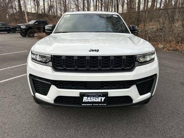 2026 Jeep Grand Cherokee GRAND CHEROKEE L LAREDO ALTITUDE 4X4