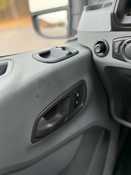 2019 Ford Transit Medium Roof w/Sliding Side Door w/LWB