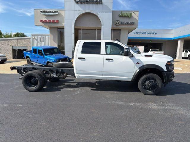 2026 RAM 5500 Chassis RAM 5500 TRADESMAN CHASSIS CREW CAB 4X4 60 CA