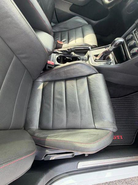 2016 Volkswagen Golf GTI SE w/Performance Package 4-Door