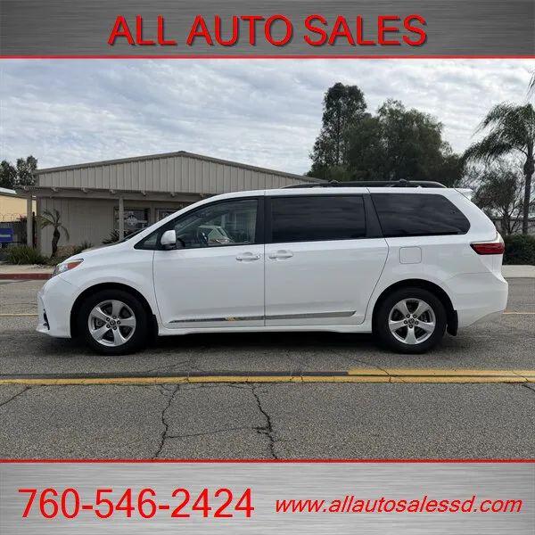 2020 Toyota Sienna LE