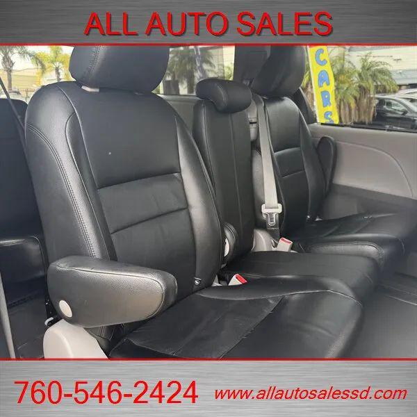 2020 Toyota Sienna LE