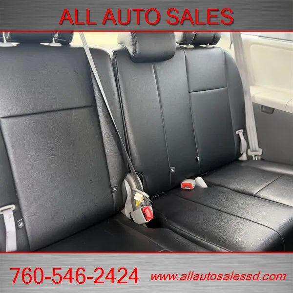 2020 Toyota Sienna LE