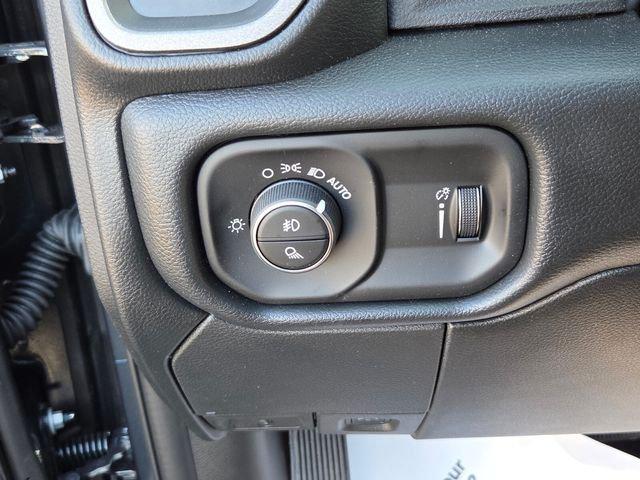 2026 Ram 2500 Black Express Crew Cab 4x4 6'4" Box