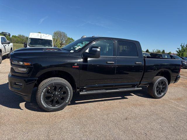 2026 RAM Ram 2500 RAM 2500 BLACK EXPRESS CREW CAB 4X4 64 BOX