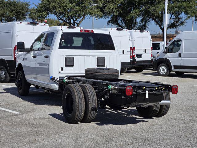 2026 RAM Ram 3500 Chassis Cab RAM 3500 TRADESMAN CREW CAB CHASSIS 4X4 60 CA
