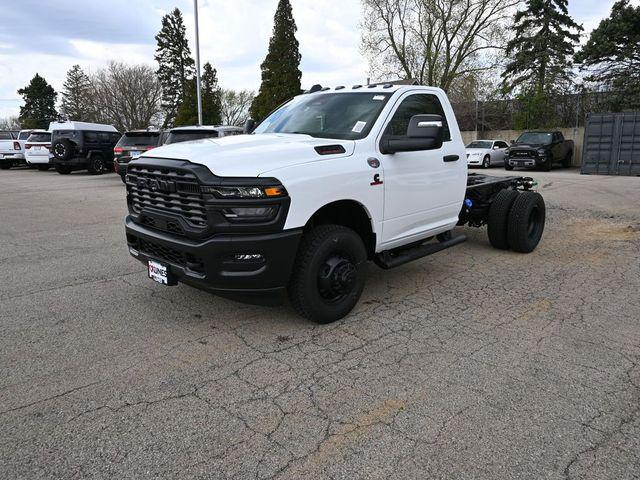2026 RAM Ram 3500 Chassis Cab RAM 3500 TRADESMAN CHASSIS REGULAR CAB 4X4 60 CA