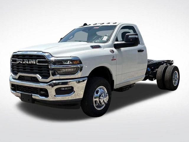 2026 RAM 3500 Chassis RAM 3500 TRADESMAN CHASSIS REGULAR CAB 4X4 60 CA
