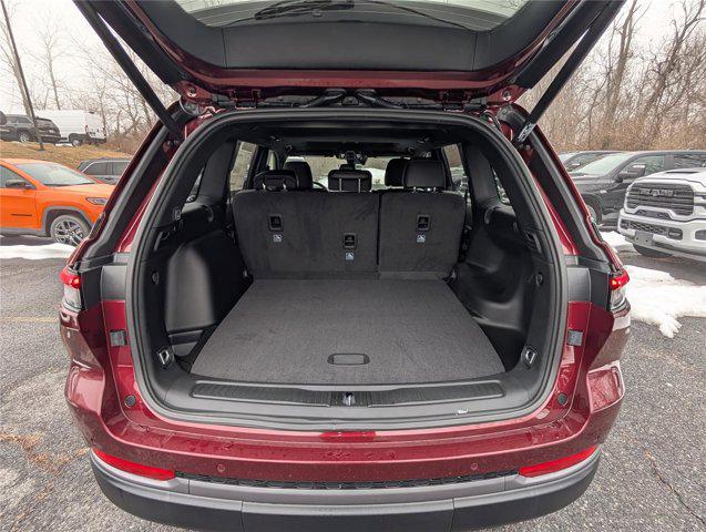 2026 Jeep Grand Cherokee Altitude 4x4