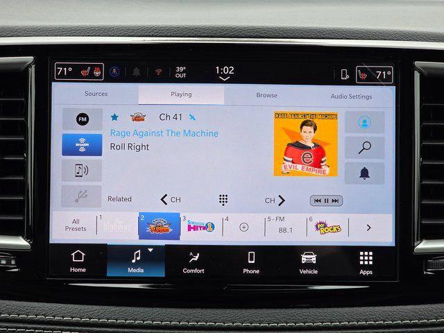 2026 Chrysler Pacifica Select AWD