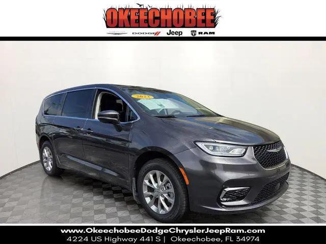 2023 Chrysler Pacifica Touring L AWD for sale in Okeechobee, FL