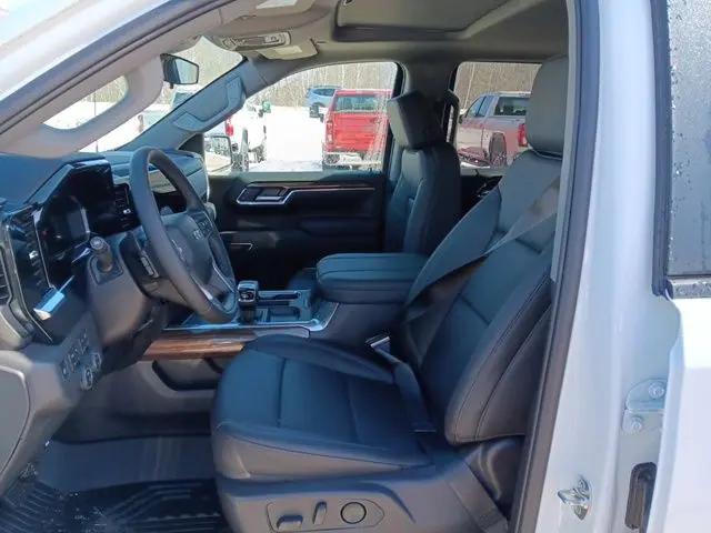2026 Chevrolet Silverado 1500 4WD Crew Cab Short Bed LT Trail Boss
