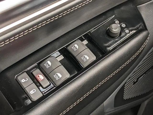 2026 Jeep Grand Wagoneer 4x4