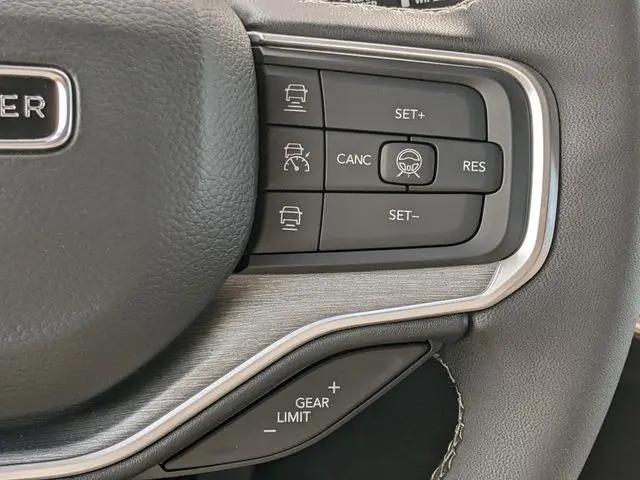 2026 Jeep Grand Wagoneer 4x4