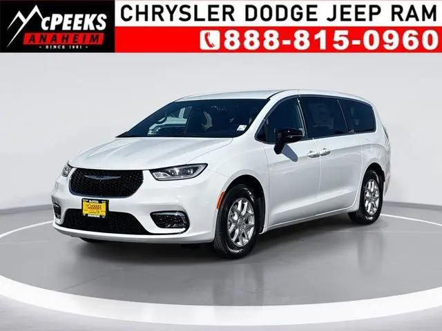 2026 Chrysler Pacifica Select for sale in Anaheim, CA