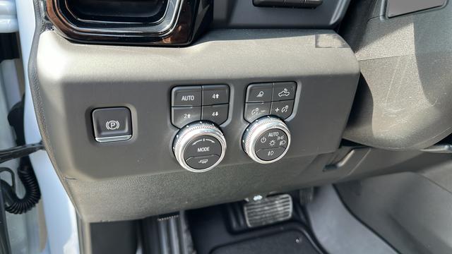 2026 GMC Sierra 3500HD Crew Cab, Long Bed, AT4 Dual Rear Wheel, 4WD