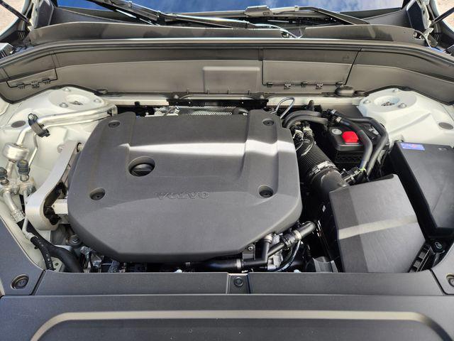 2026 Volvo XC90 Plus, B6 AWD Gas (mild hybrid), Gasoline, Bright, 7 Seats