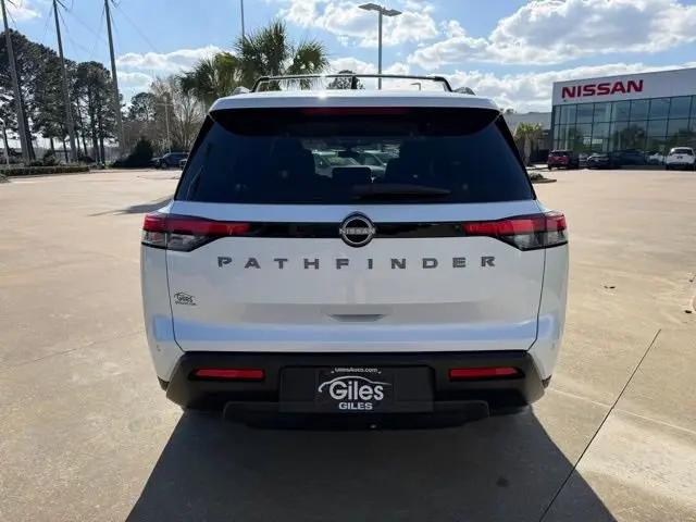 2026 Nissan Pathfinder SV