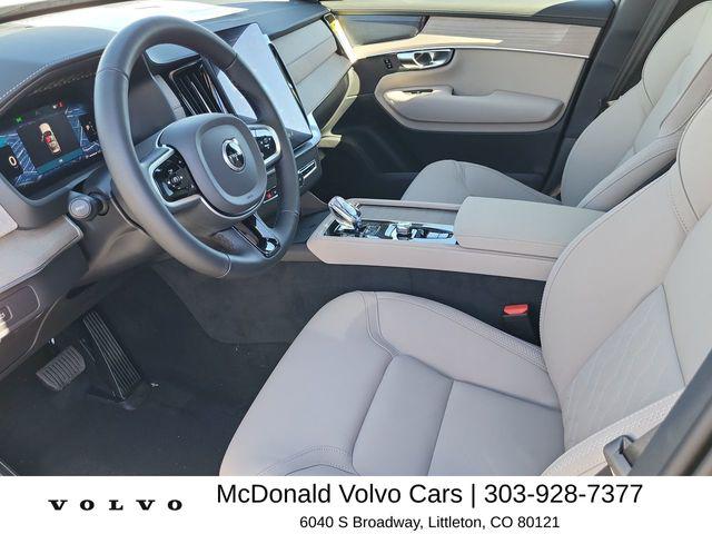 2026 Volvo XC90 Plus, B6 AWD Gas (mild hybrid), Gasoline, Bright, 7 Seats
