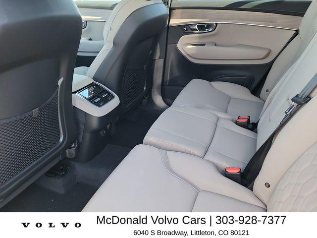 2026 Volvo XC90 Plus, B6 AWD Gas (mild hybrid), Gasoline, Bright, 7 Seats