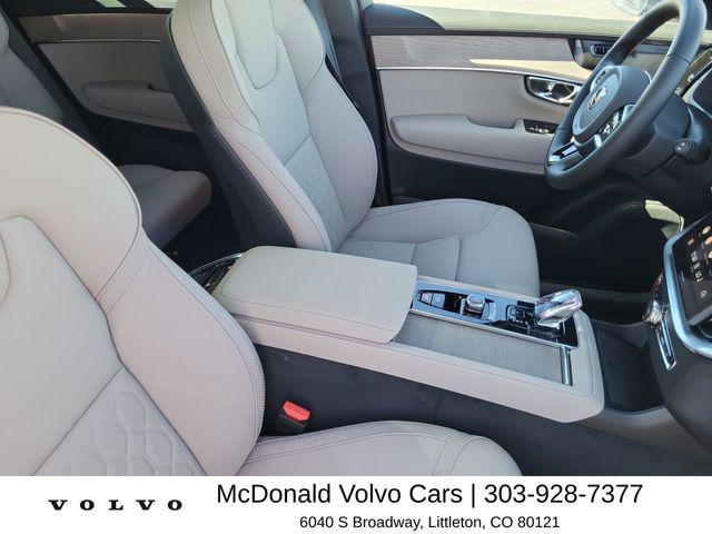 2026 Volvo XC90 Plus, B6 AWD Gas (mild hybrid), Gasoline, Bright, 7 Seats