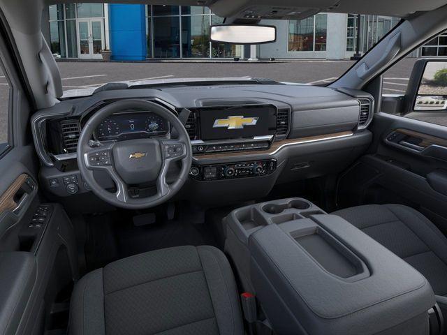 2026 Chevrolet Silverado 3500HD Crew Cab, Long Bed, LT Dual Rear Wheel, RWD