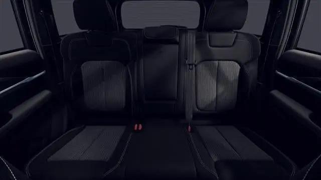 2026 Jeep Grand Cherokee Altitude 4x2