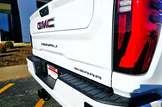 2026 GMC Sierra 3500HD Crew Cab, Long Bed, Denali Dual Rear Wheel, 4WD