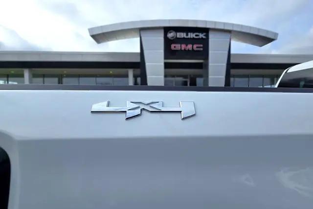 2025 GMC Sierra 1500 4WD Regular Cab Long Box Pro