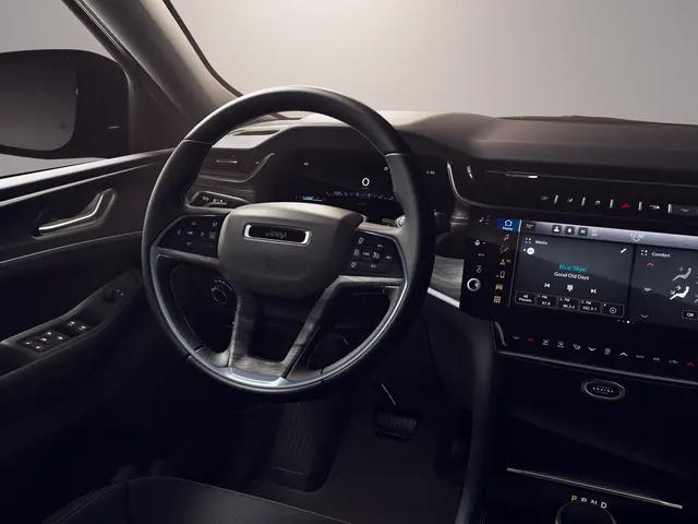 2026 Jeep Grand Cherokee Altitude 4x4