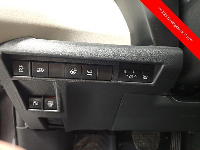 2023 Toyota Sienna Platinum - Photo 19