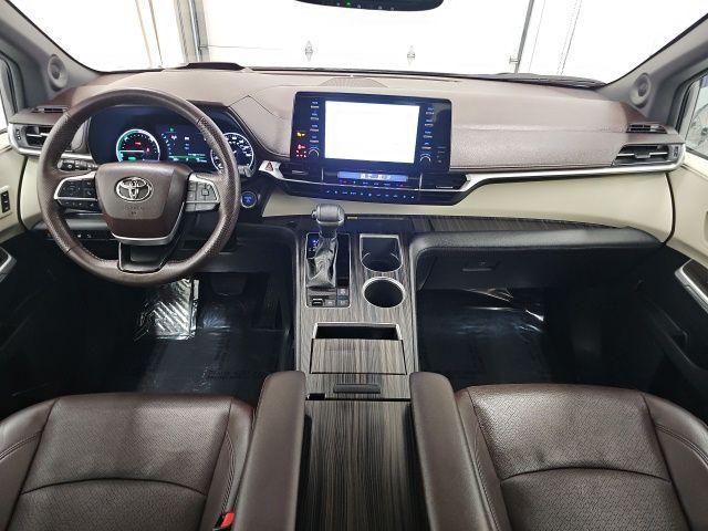 2023 Toyota Sienna Platinum - Photo 34