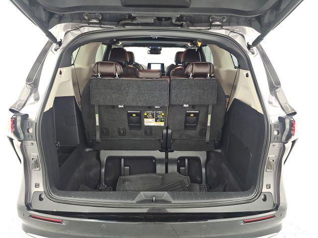 2023 Toyota Sienna Platinum - Photo 35