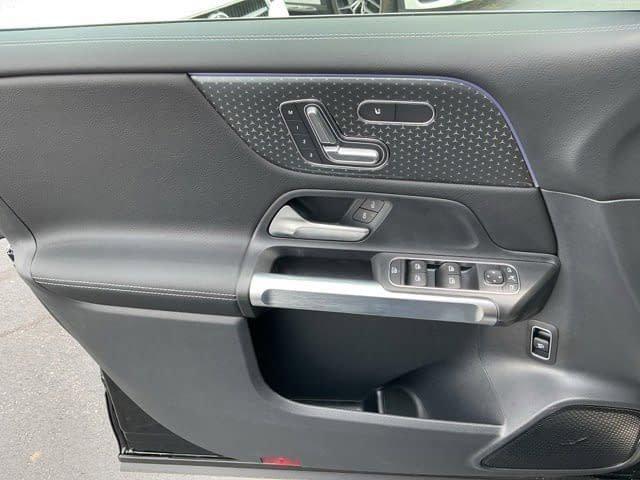 2025 Mercedes-Benz GLB GLB 250