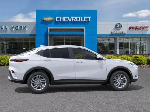 2026 Buick NV Preferred FWD