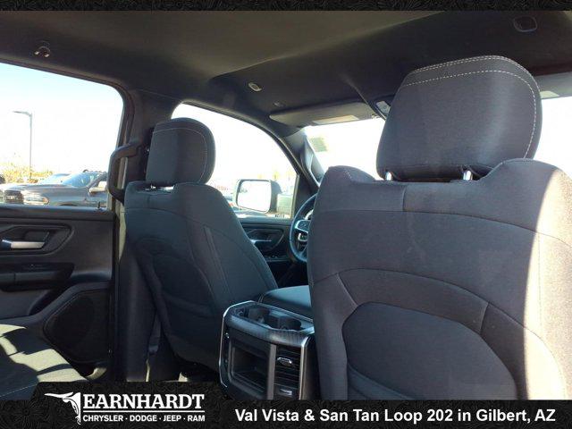 2026 Ram 1500 Express Crew Cab 4x4 5'7" Box