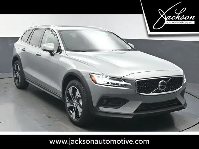 2026 Volvo V60 Cross Country Plus, B5 AWD Gas (mild hybrid) for sale in Macon, GA