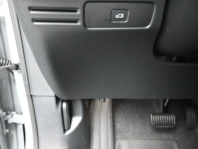 2026 Volvo XC40 Black Edition Ultra, B5 AWD Gas (mild hybrid)