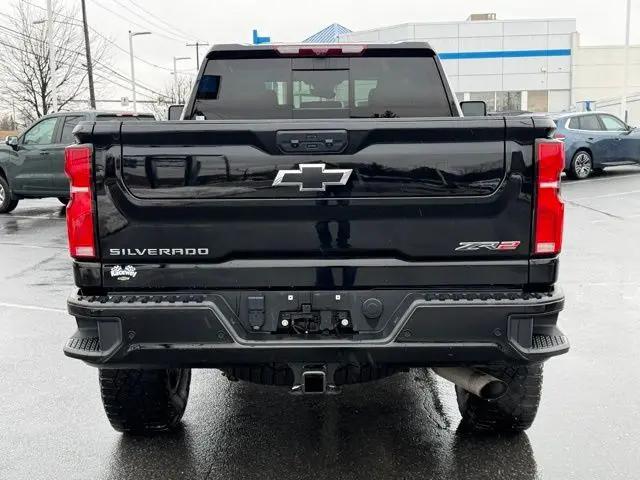 2024 Chevrolet Silverado 2500HD 4WD Crew Cab Standard Bed ZR2