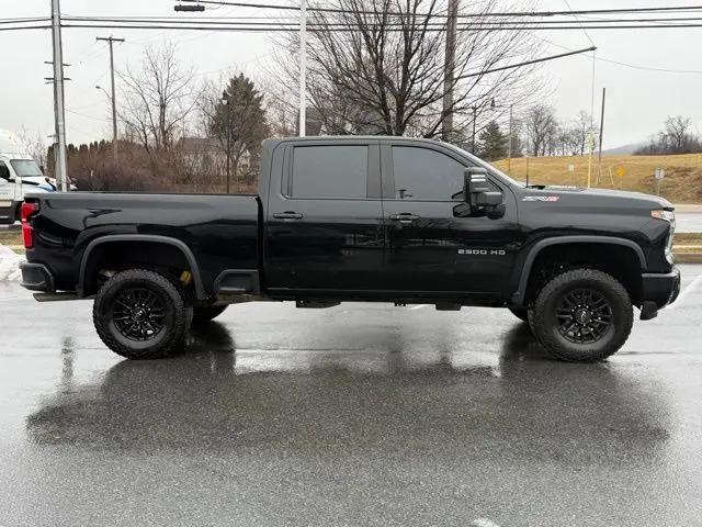2024 Chevrolet Silverado 2500HD 4WD Crew Cab Standard Bed ZR2