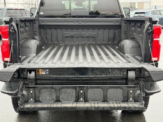 2024 Chevrolet Silverado 2500HD 4WD Crew Cab Standard Bed ZR2