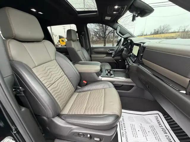 2024 Chevrolet Silverado 2500HD 4WD Crew Cab Standard Bed ZR2