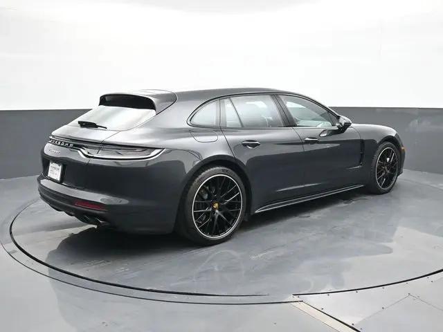 2023 Porsche Panamera 4