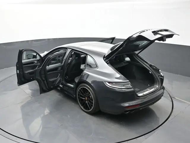 2023 Porsche Panamera 4