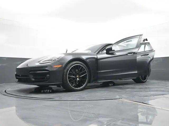 2023 Porsche Panamera 4