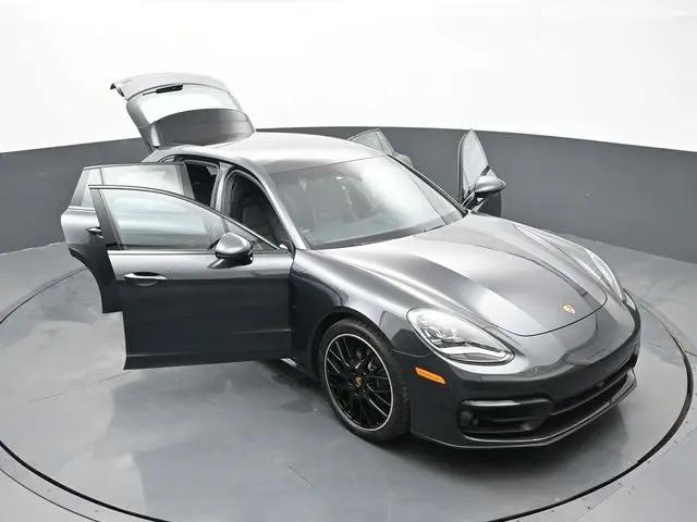 2023 Porsche Panamera 4