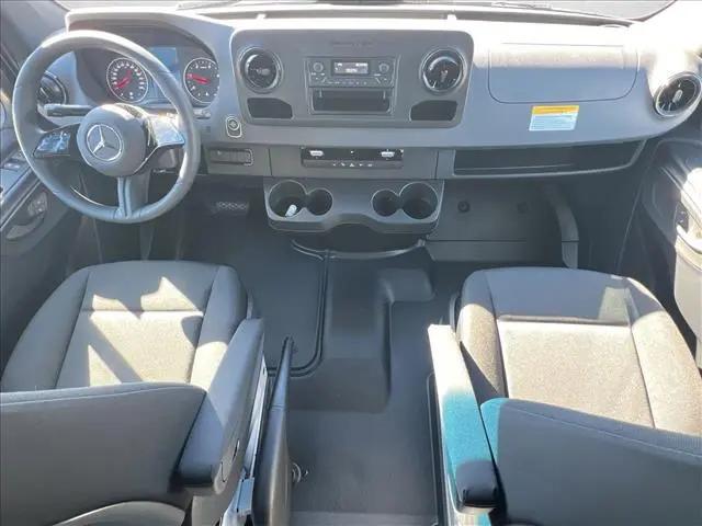2026 Mercedes-Benz Sprinter 2500 Standard Roof 4-Cyl Diesel HO