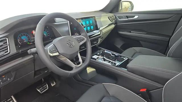 2026 Volkswagen Atlas Cross Sport SEL Premium R-Line