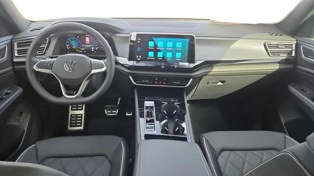 2026 Volkswagen Atlas Cross Sport SEL Premium R-Line